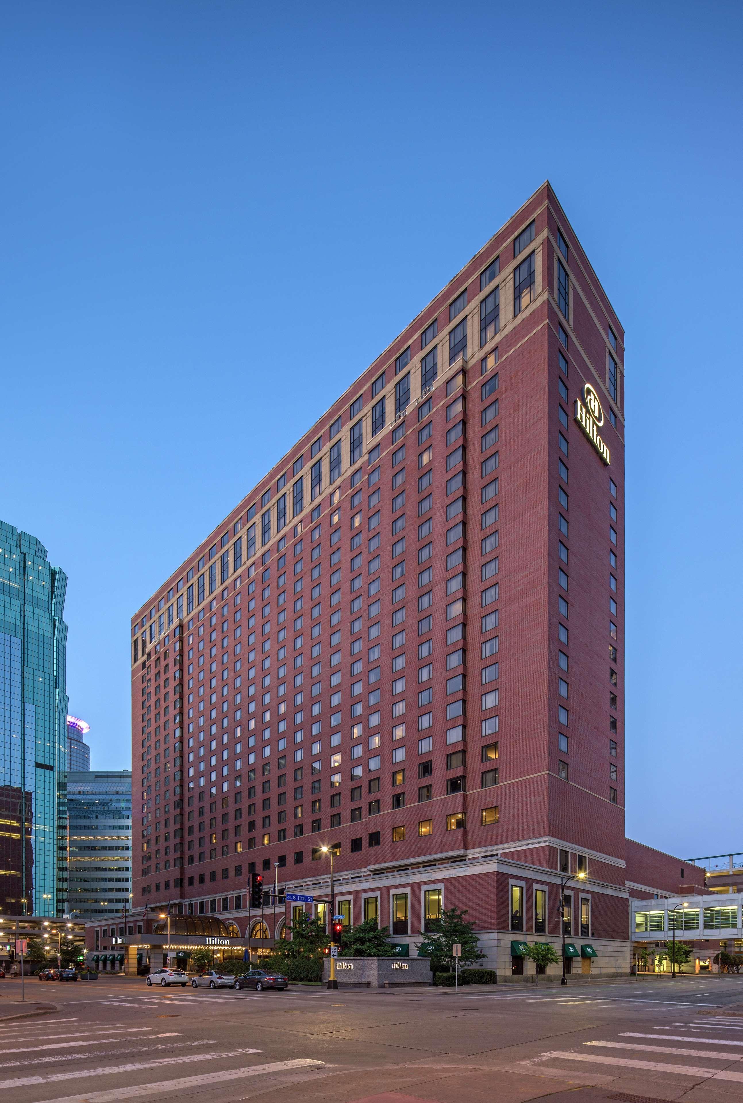 Hilton מיניאפוליס מראה חיצוני תמונה