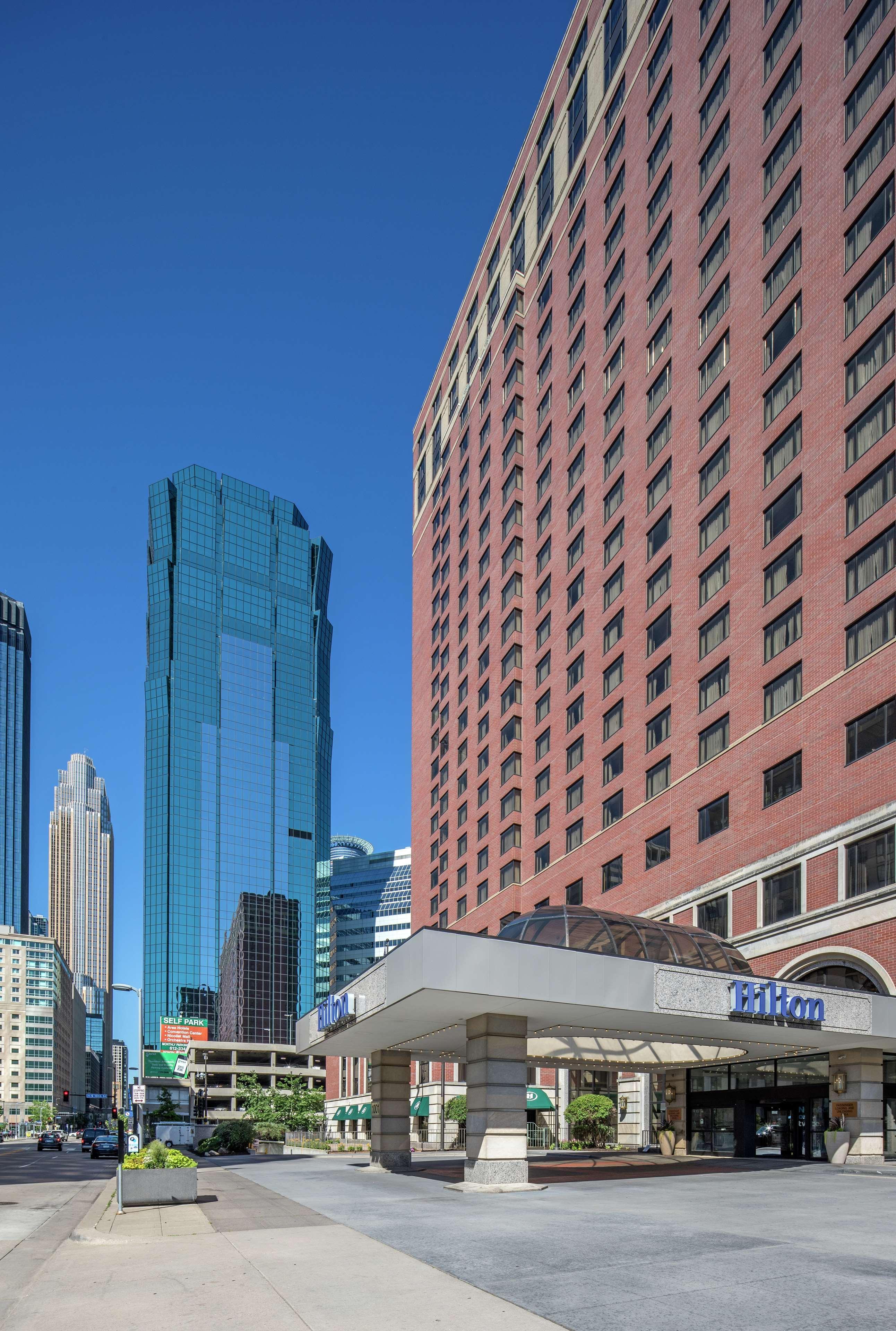 Hilton מיניאפוליס מראה חיצוני תמונה