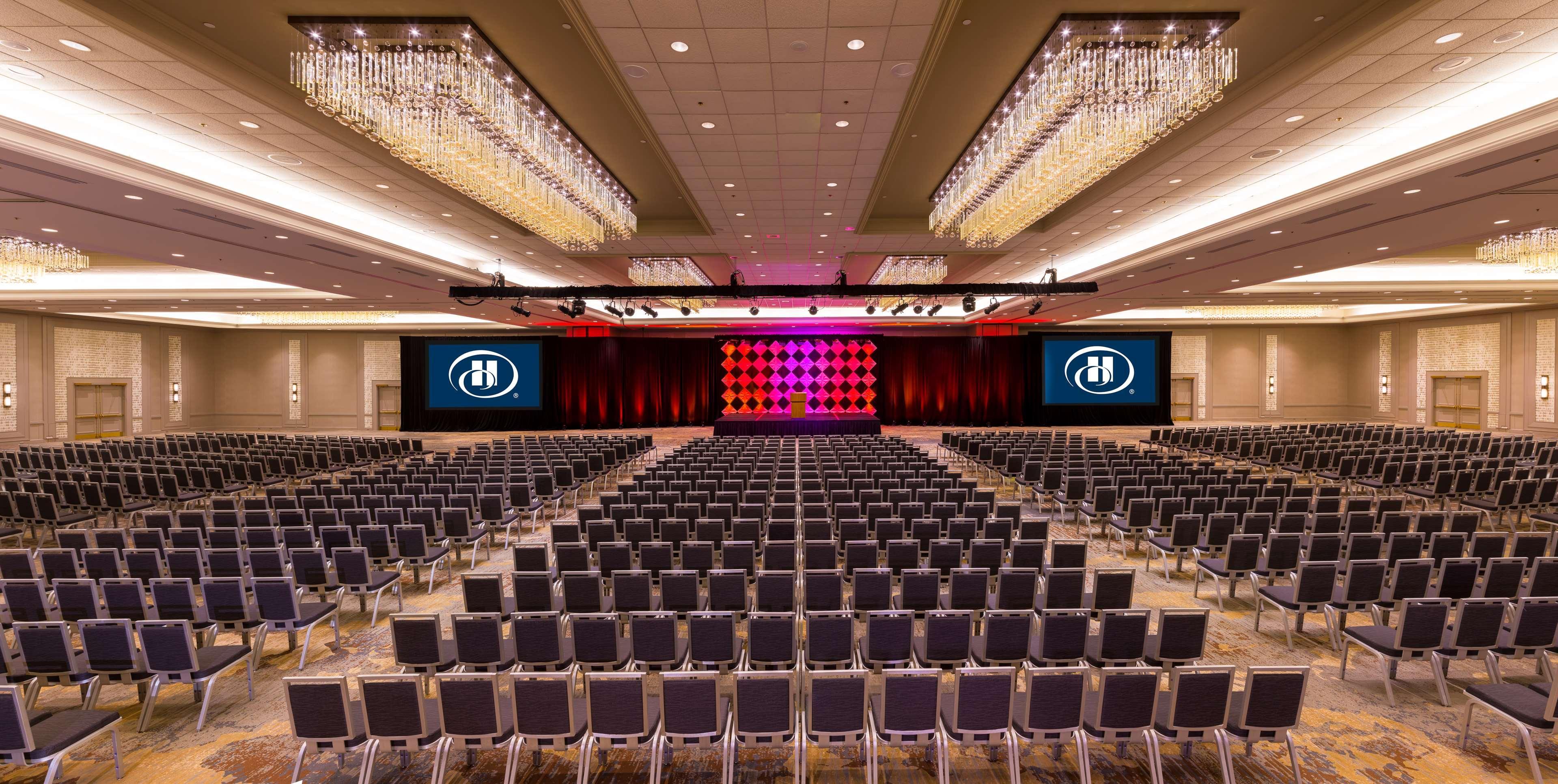 Hilton מיניאפוליס מראה חיצוני תמונה