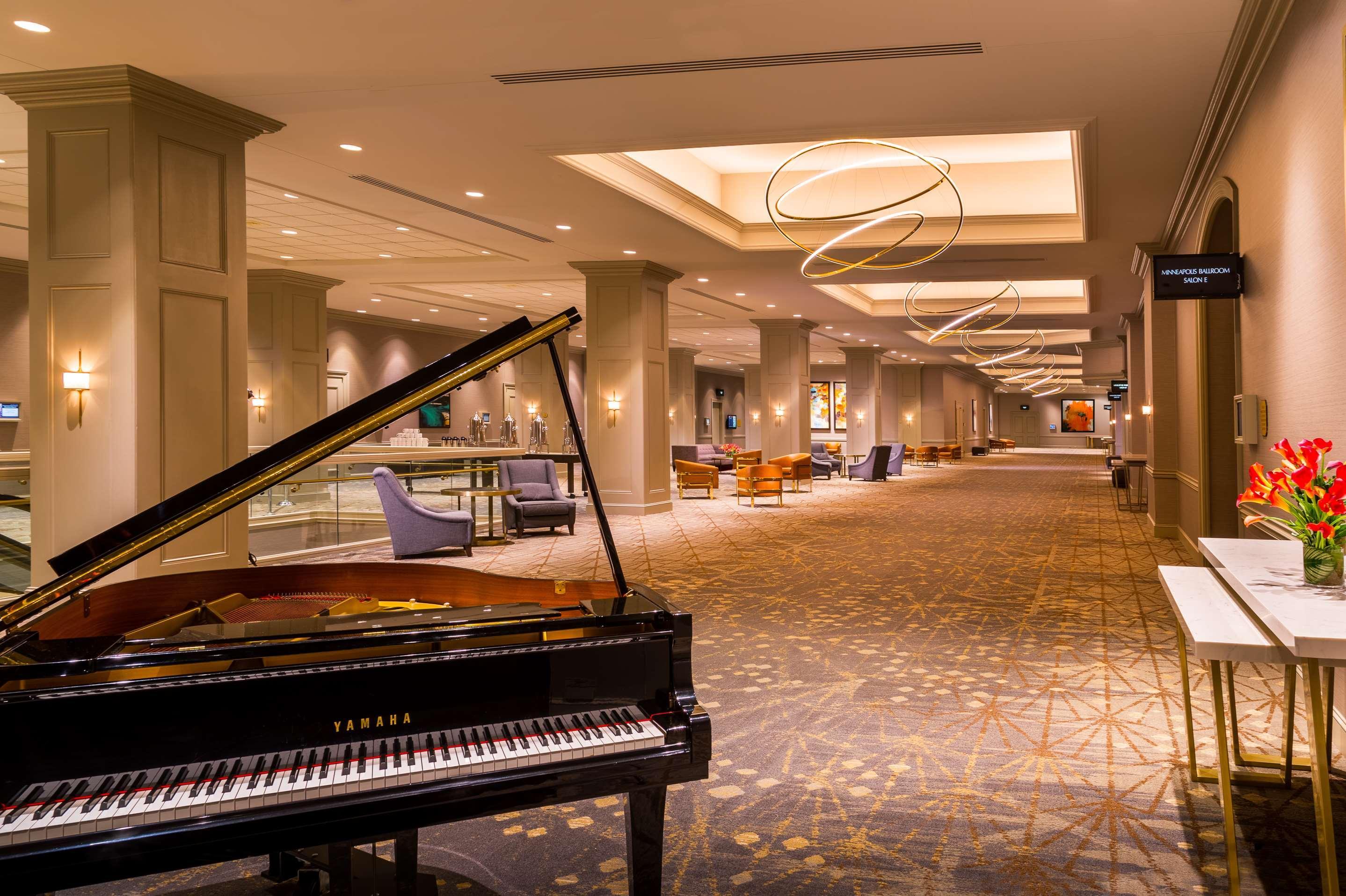 Hilton מיניאפוליס מראה חיצוני תמונה