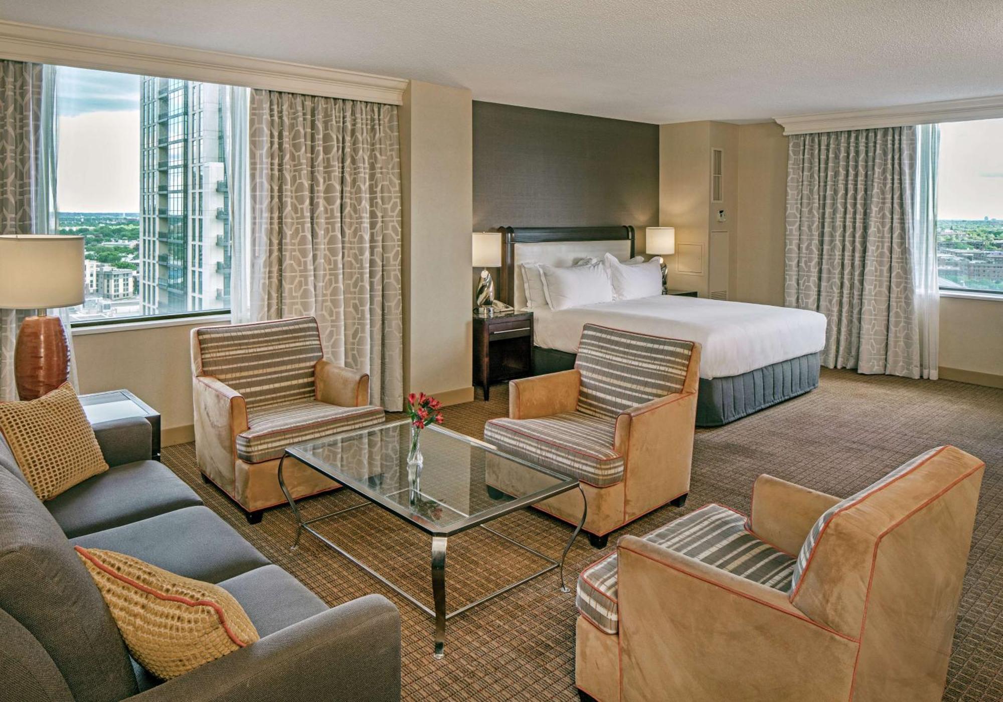 Hilton מיניאפוליס מראה חיצוני תמונה